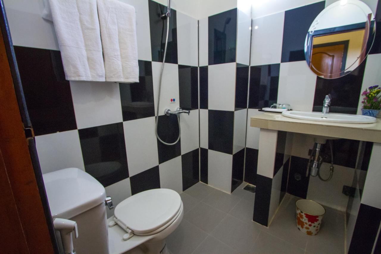 Botoum Hotel Sisophon Δωμάτιο φωτογραφία